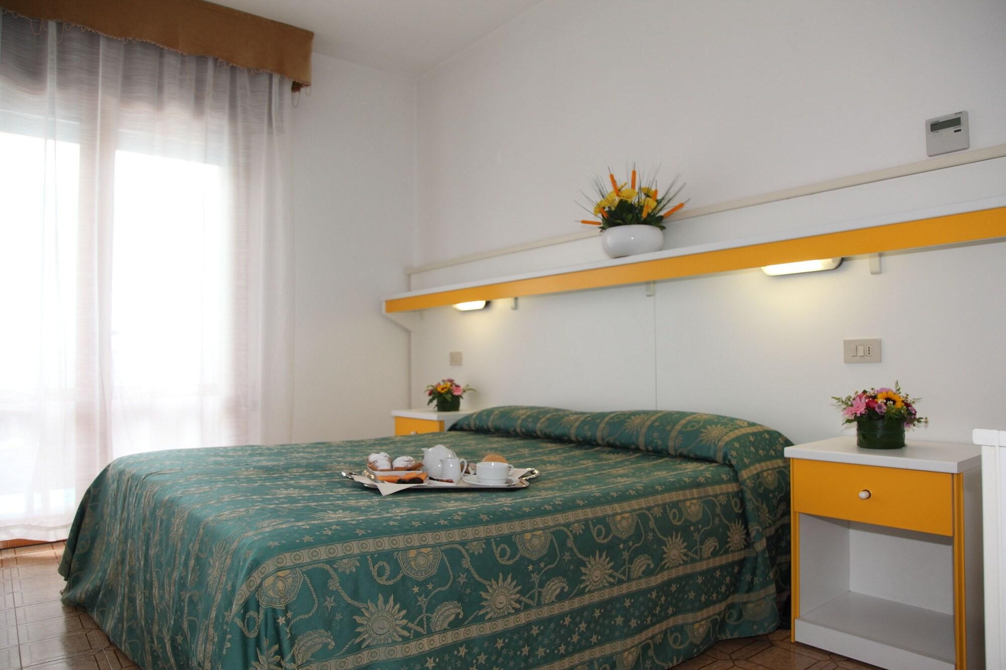 Hotel Bettina Lido di Jesolo Ngoại thất bức ảnh