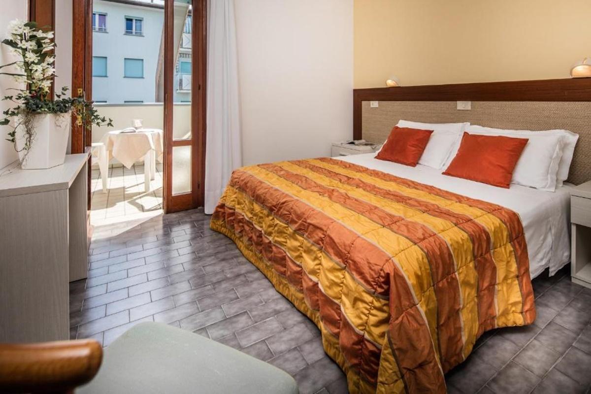 Hotel Bettina Lido di Jesolo Ngoại thất bức ảnh