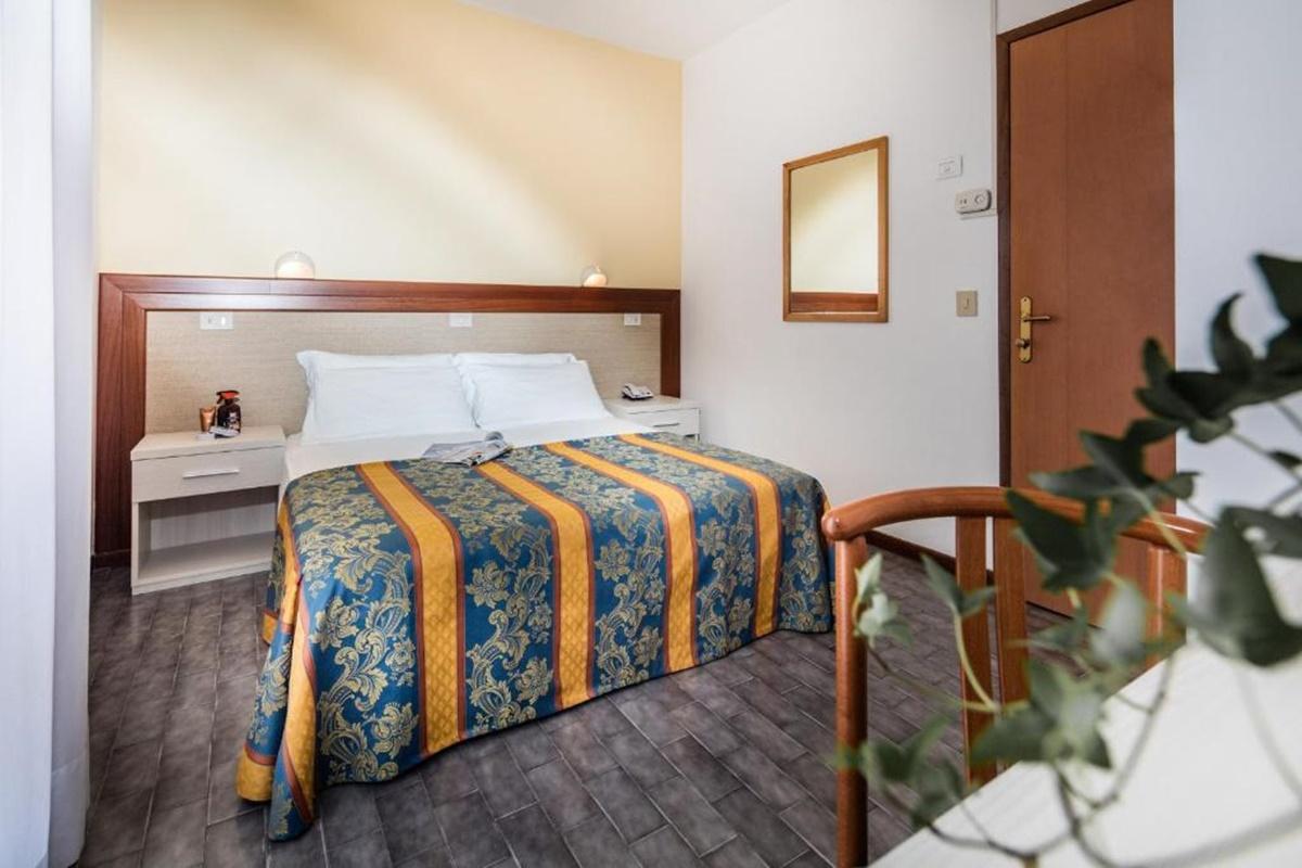 Hotel Bettina Lido di Jesolo Ngoại thất bức ảnh