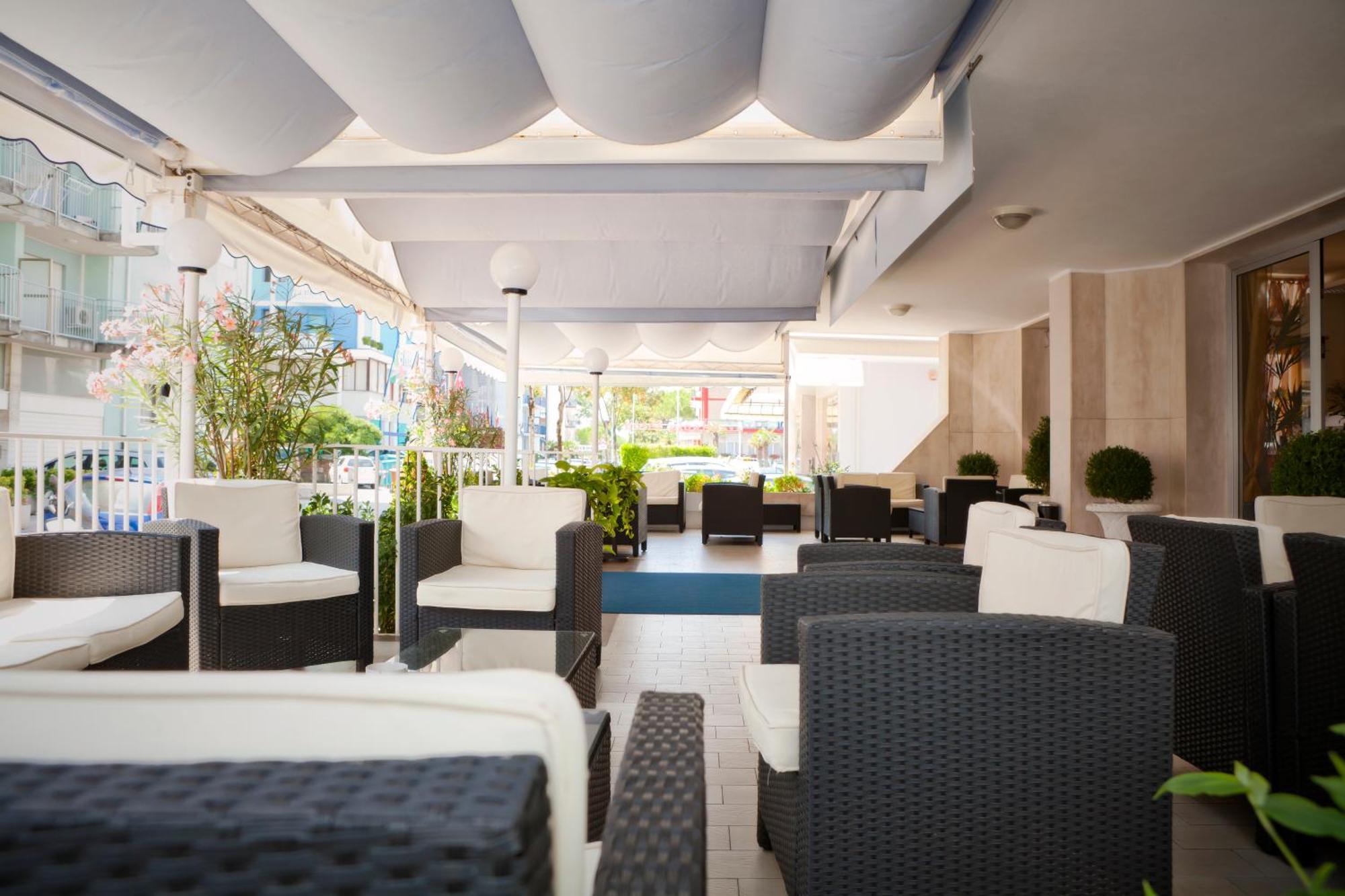 Hotel Bettina Lido di Jesolo Ngoại thất bức ảnh