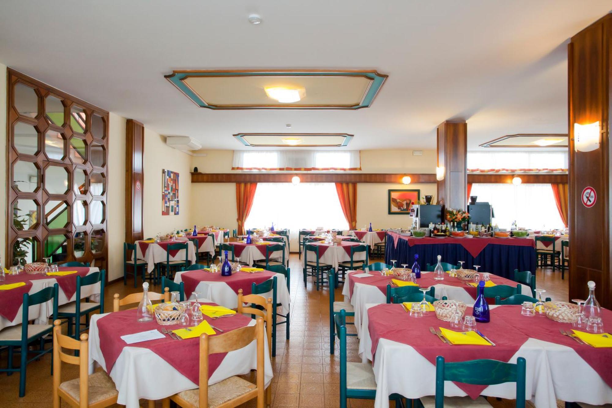 Hotel Bettina Lido di Jesolo Ngoại thất bức ảnh