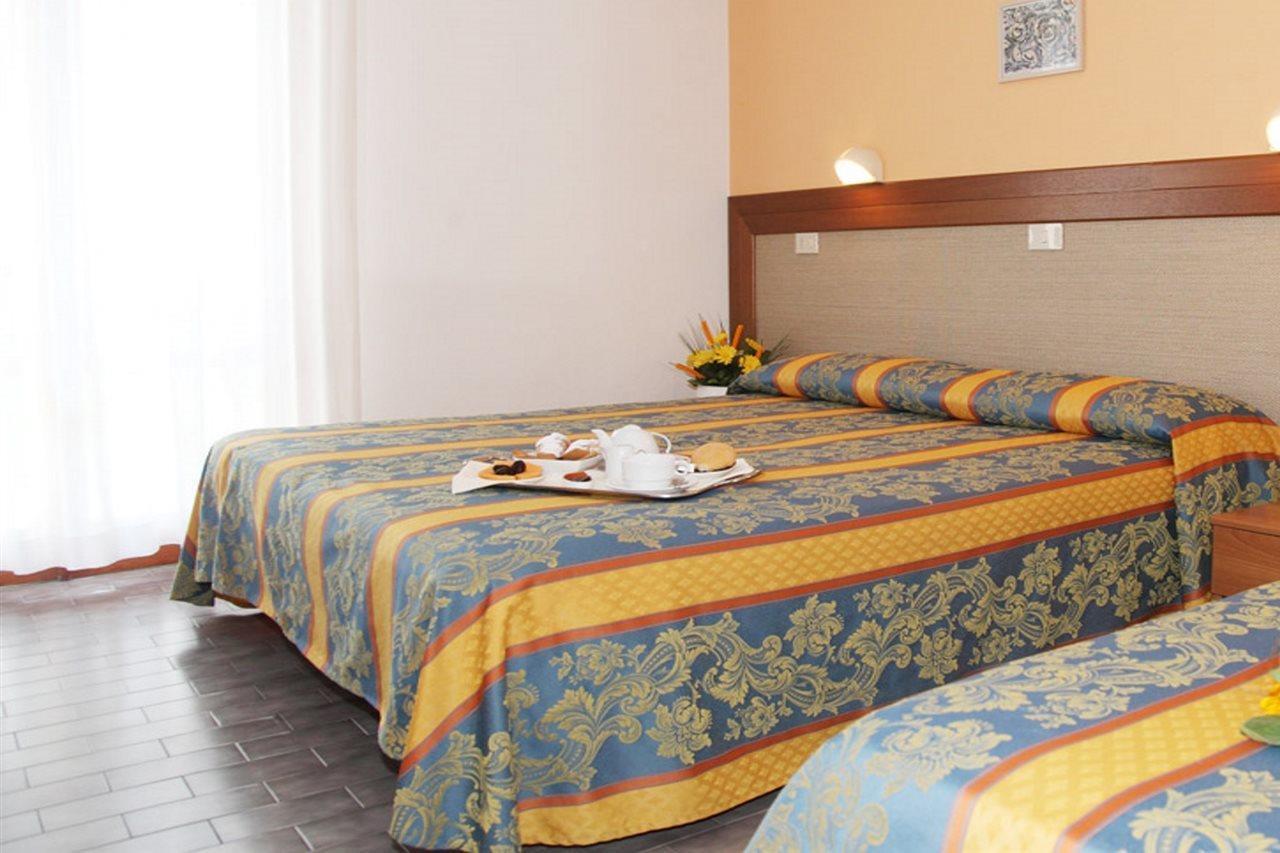 Hotel Bettina Lido di Jesolo Ngoại thất bức ảnh