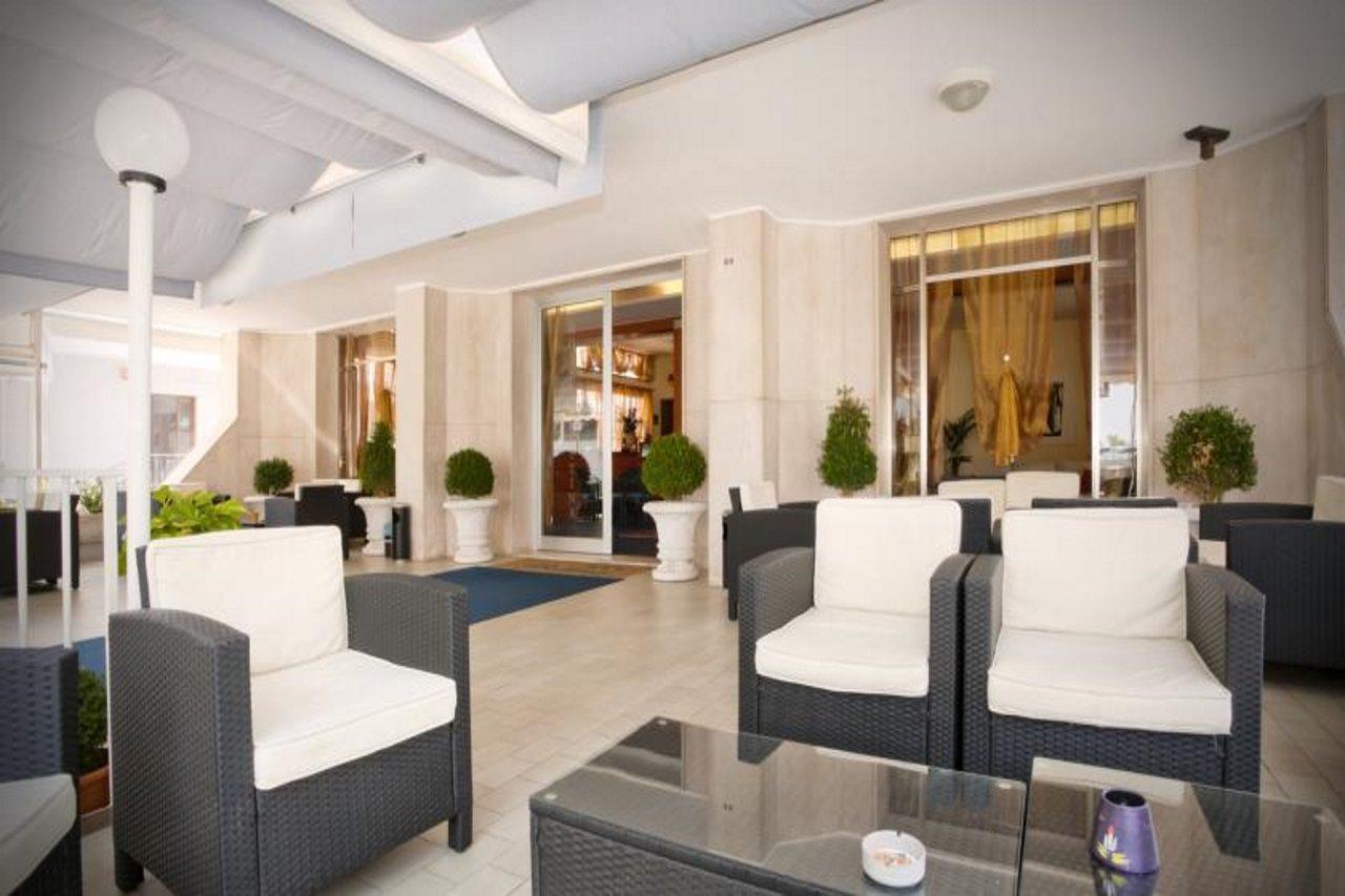 Hotel Bettina Lido di Jesolo Ngoại thất bức ảnh