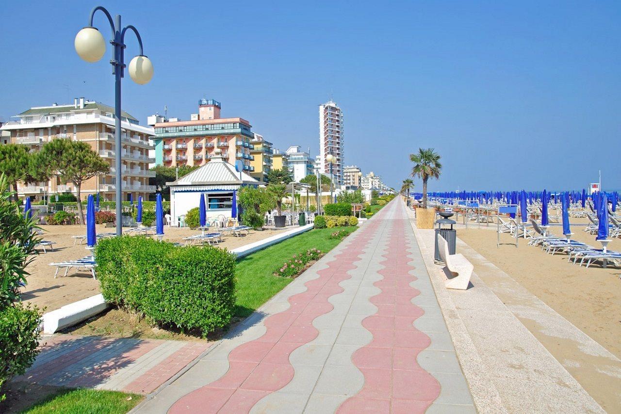 Hotel Bettina Lido di Jesolo Ngoại thất bức ảnh