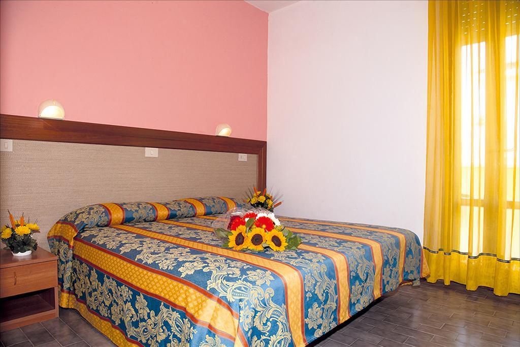 Hotel Bettina Lido di Jesolo Ngoại thất bức ảnh