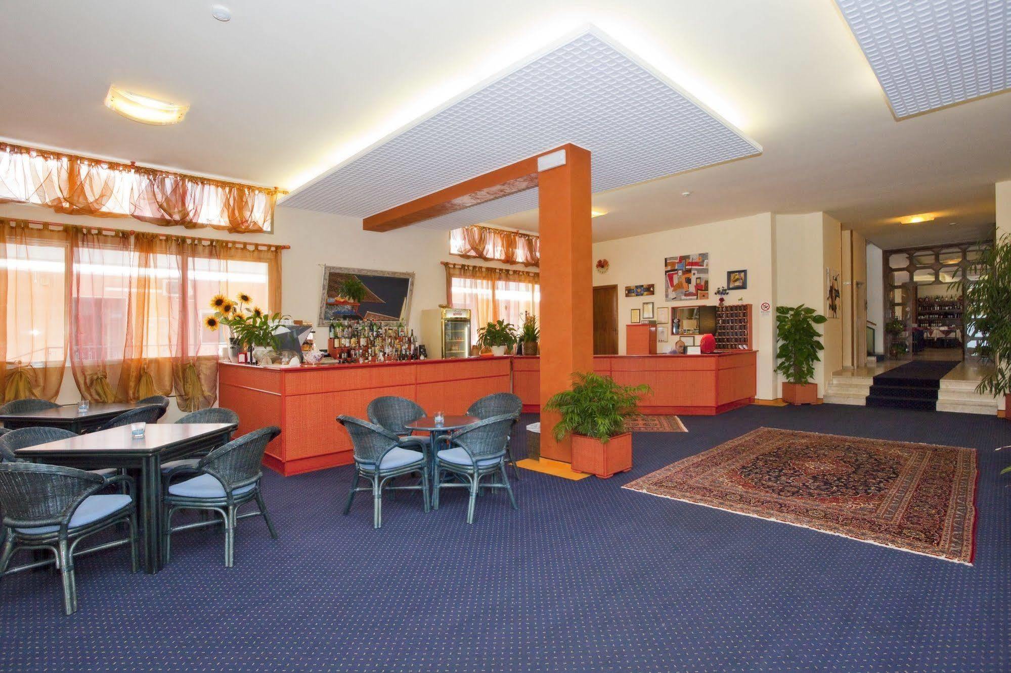 Hotel Bettina Lido di Jesolo Ngoại thất bức ảnh