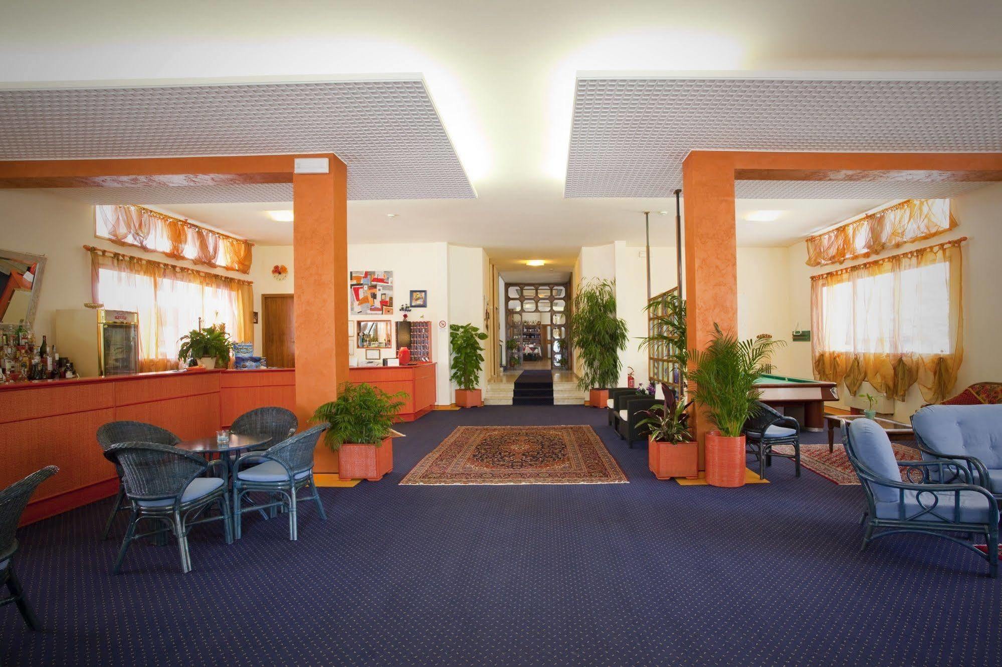 Hotel Bettina Lido di Jesolo Ngoại thất bức ảnh