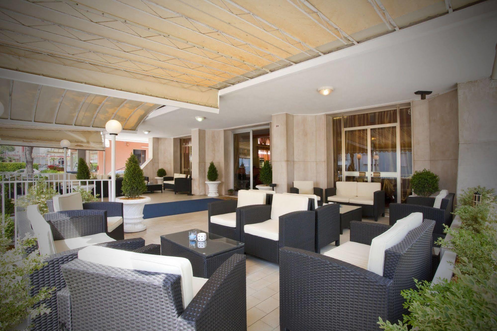 Hotel Bettina Lido di Jesolo Ngoại thất bức ảnh