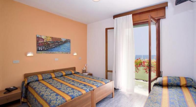 Hotel Bettina Lido di Jesolo Ngoại thất bức ảnh